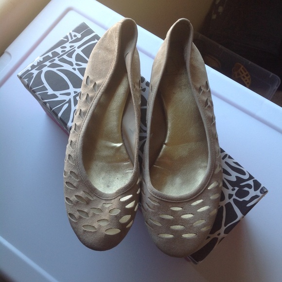 Diane Von Furstenberg Flats - Picture 1 of 5